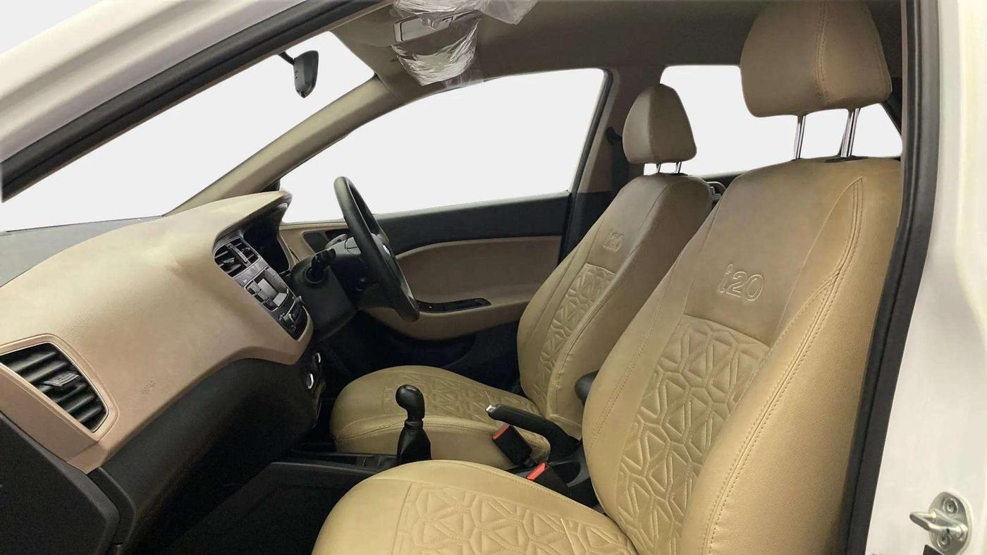 2019 Hyundai Elite i20 MAGNA PLUS 1.2, Petrol, Manual, 54,821 km, Right Side Front Door Cabin