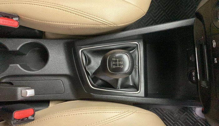 2019 Hyundai Elite i20 MAGNA PLUS 1.2, Petrol, Manual, 54,821 km, Gear Lever