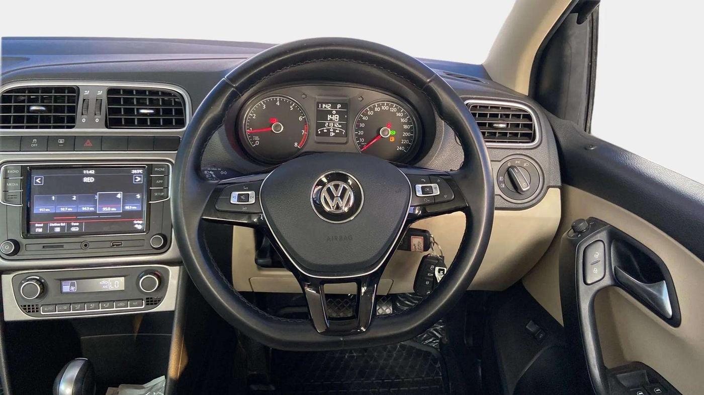 2021 Volkswagen Vento HIGHLINE PLUS 1.0L TSI AT, Petrol, Automatic, 21,825 km, Steering Wheel Close Up