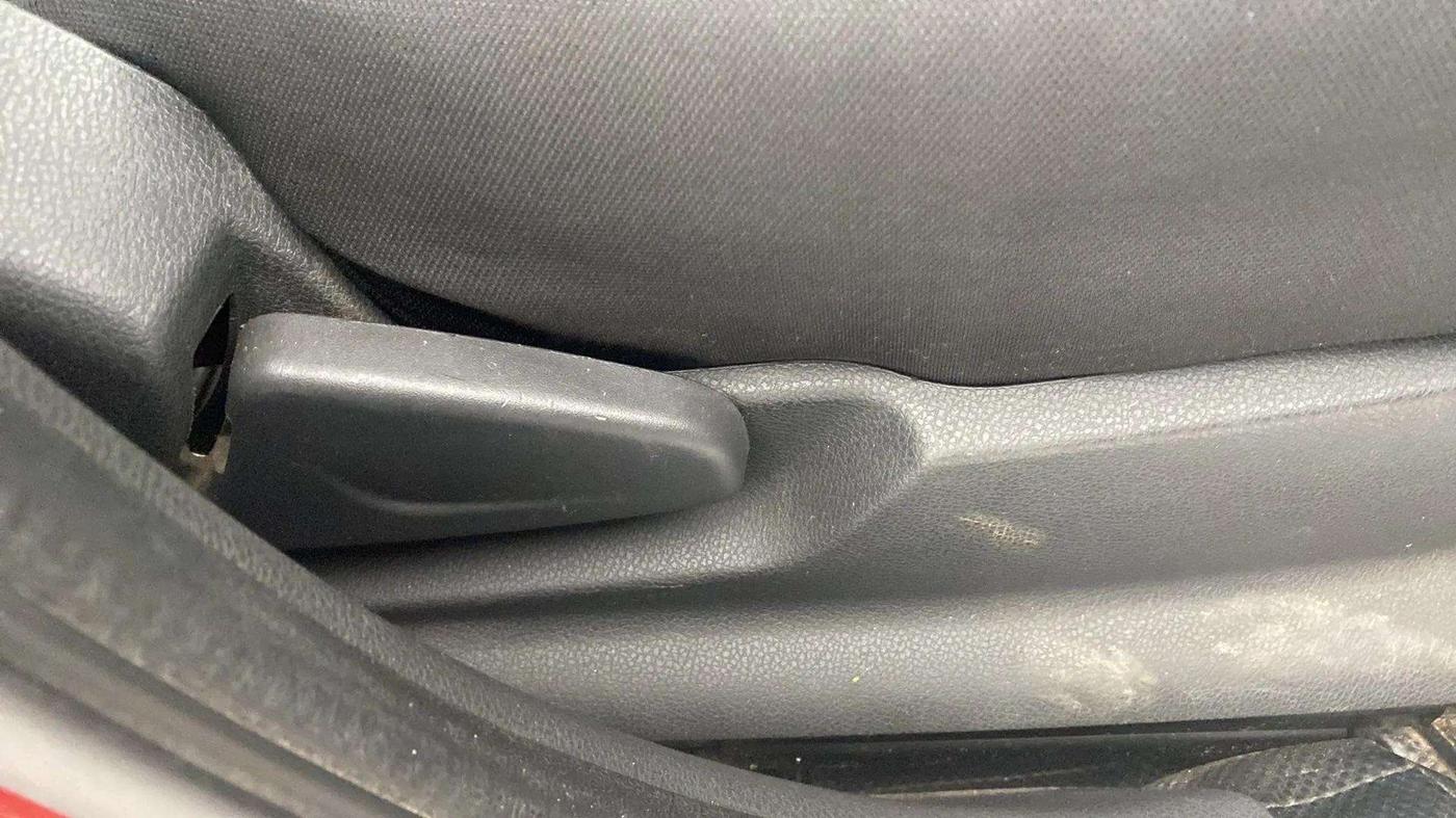 2016 Renault Kwid RXT 0.8, Petrol, Manual, 49,981 km, Driver Side Adjustment Panel
