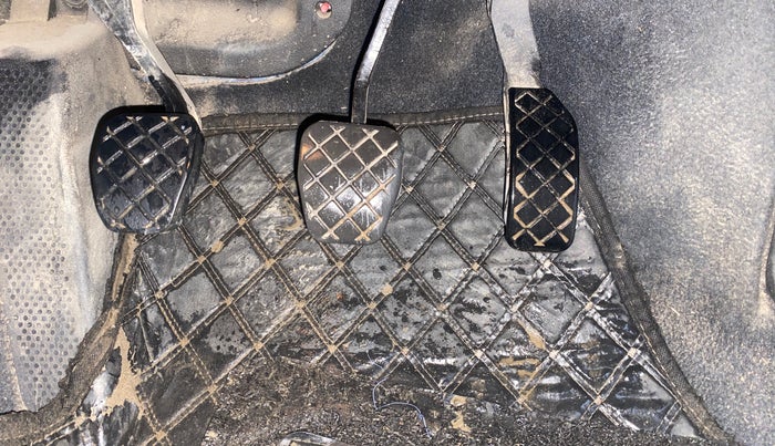 2019 Volkswagen Polo HIGHLINE PLUS 1.0, Petrol, Manual, 70,490 km, Pedals