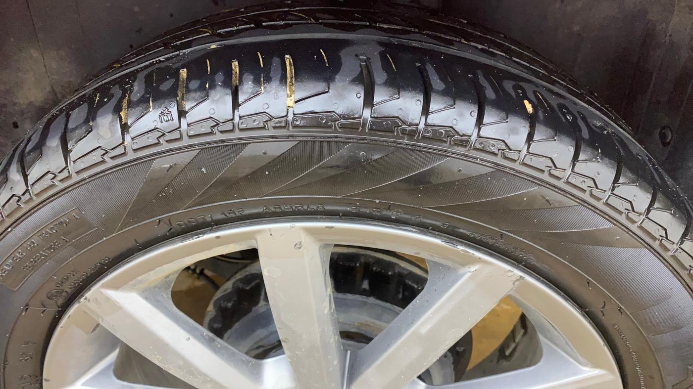 2019 Volkswagen Polo HIGHLINE PLUS 1.0 16 ALLOY, Petrol, Manual, 70,490 km, Left Rear Tyre Tread