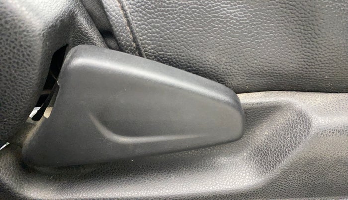 2018 Renault Kwid CLIMBER 1.0 AMT, Petrol, Automatic, 40,613 km, Driver Side Adjustment Panel