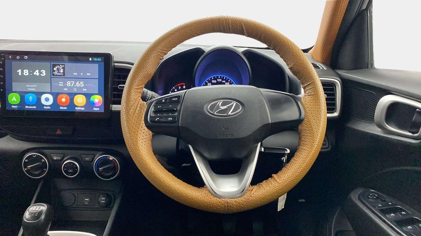 2019 Hyundai VENUE S 1.2, Petrol, Manual, 29,398 km, Steering Wheel Close Up
