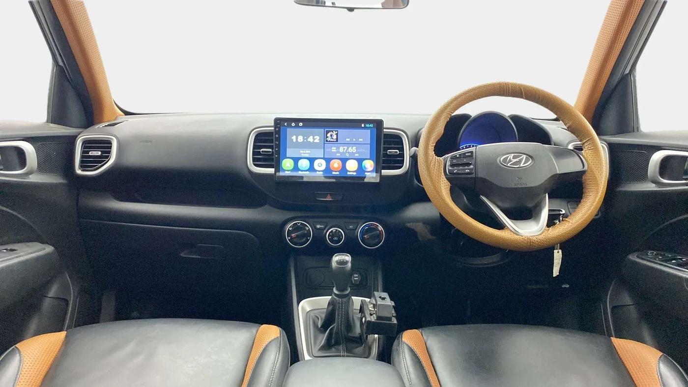 2019 Hyundai VENUE S 1.2, Petrol, Manual, 29,398 km, Dashboard