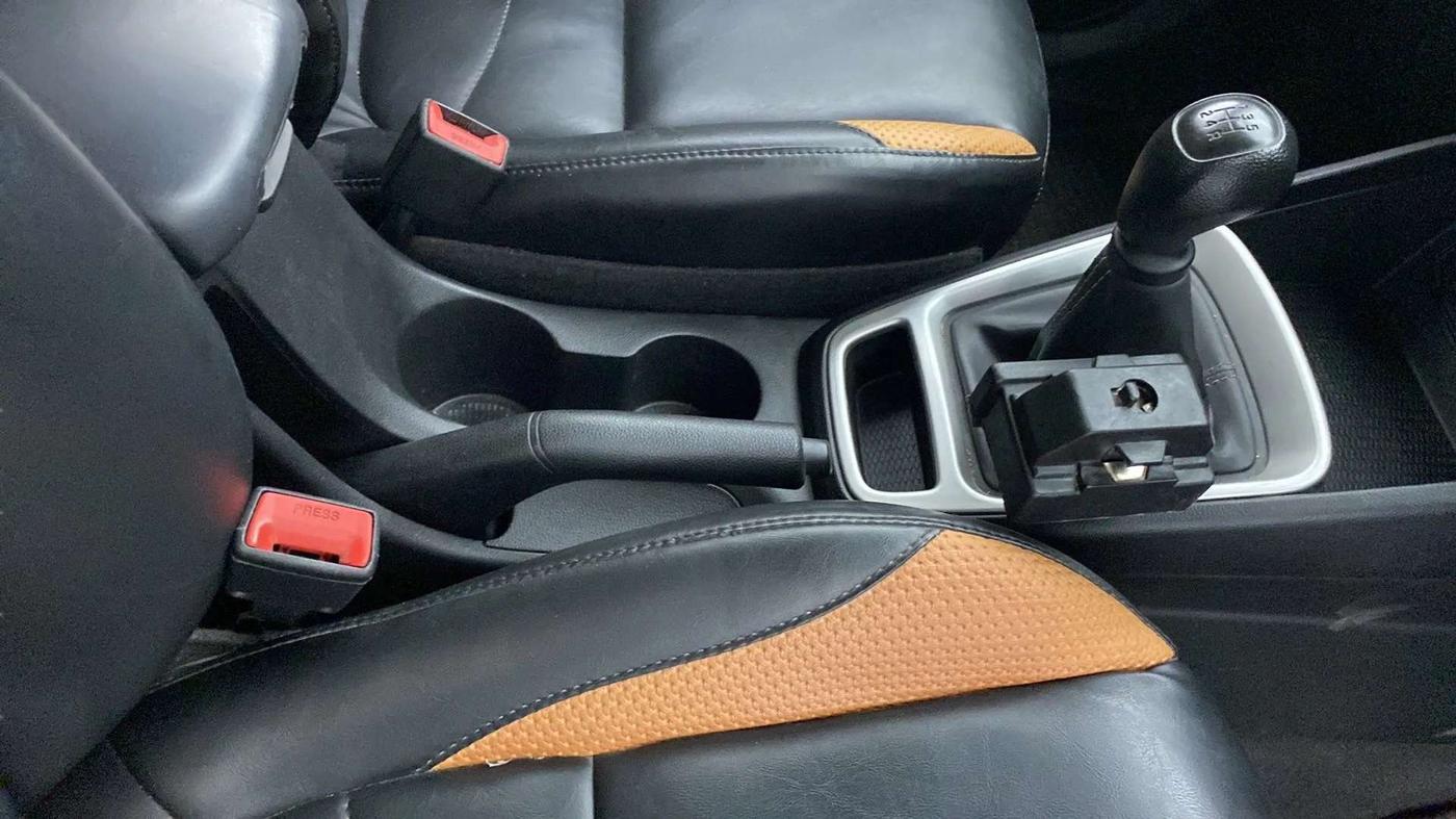 2019 Hyundai VENUE S 1.2, Petrol, Manual, 29,398 km, Gear Lever