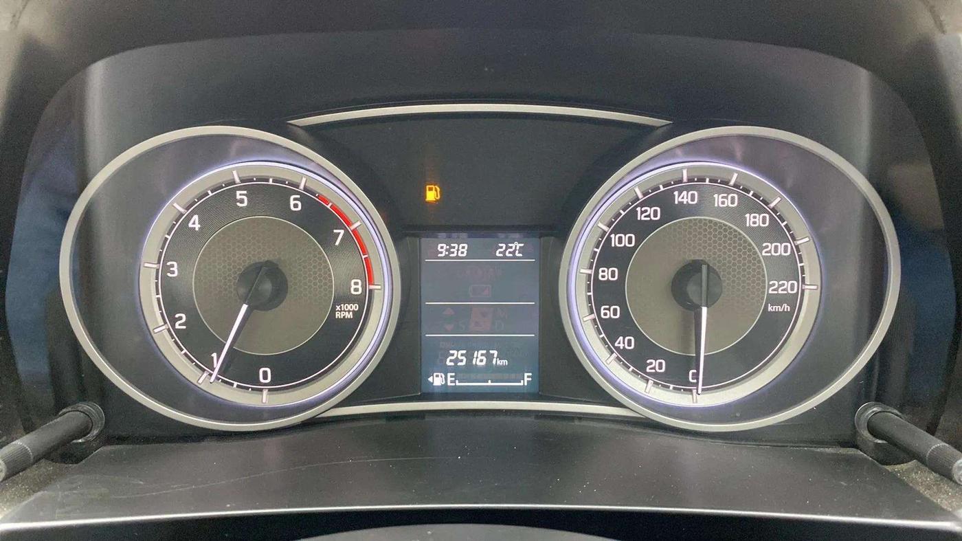 2023 Maruti Dzire ZXI, Petrol, Manual, 25,290 km, Odometer Image