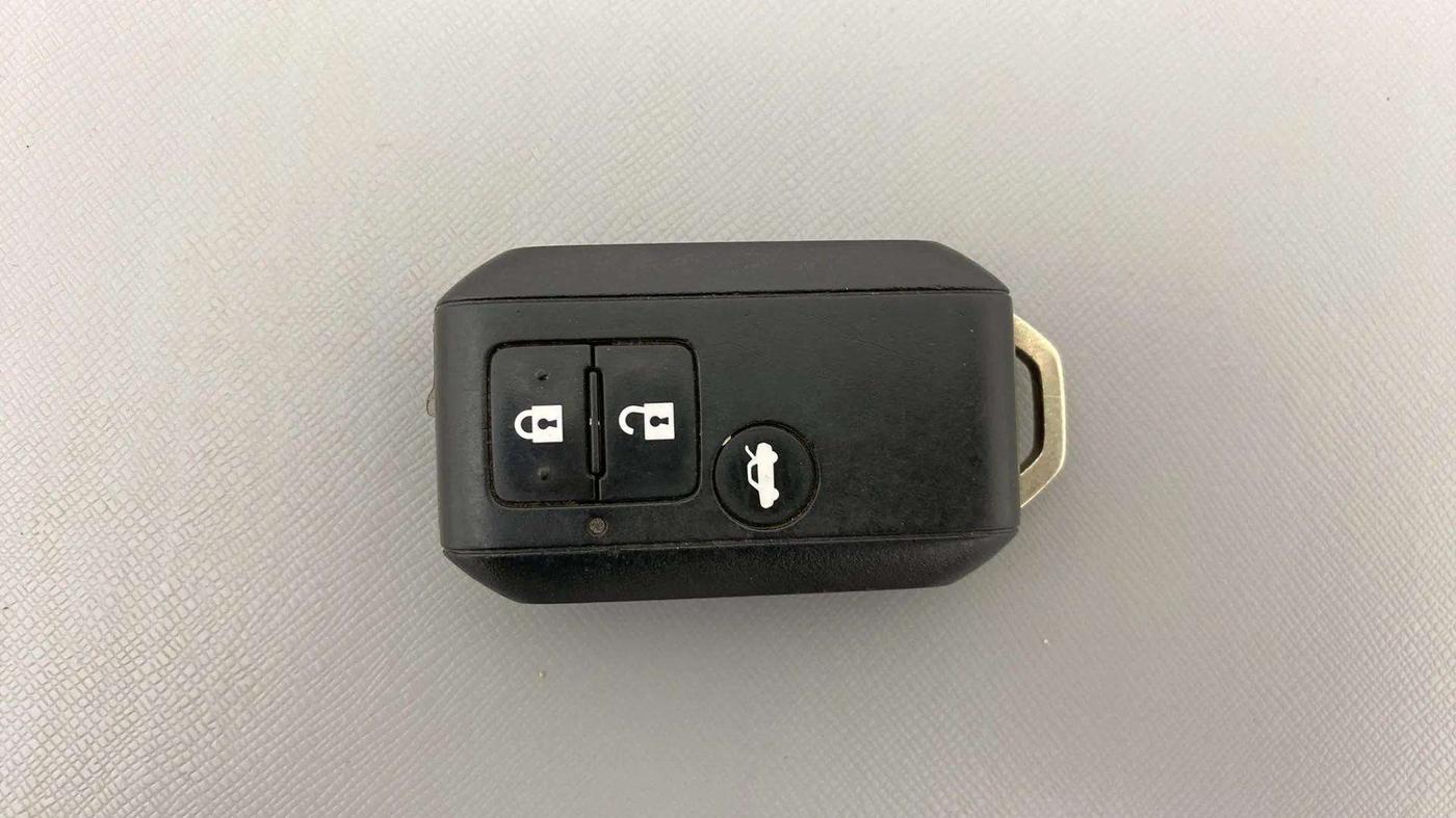 2023 Maruti Dzire ZXI, Petrol, Manual, 25,290 km, Key Close Up