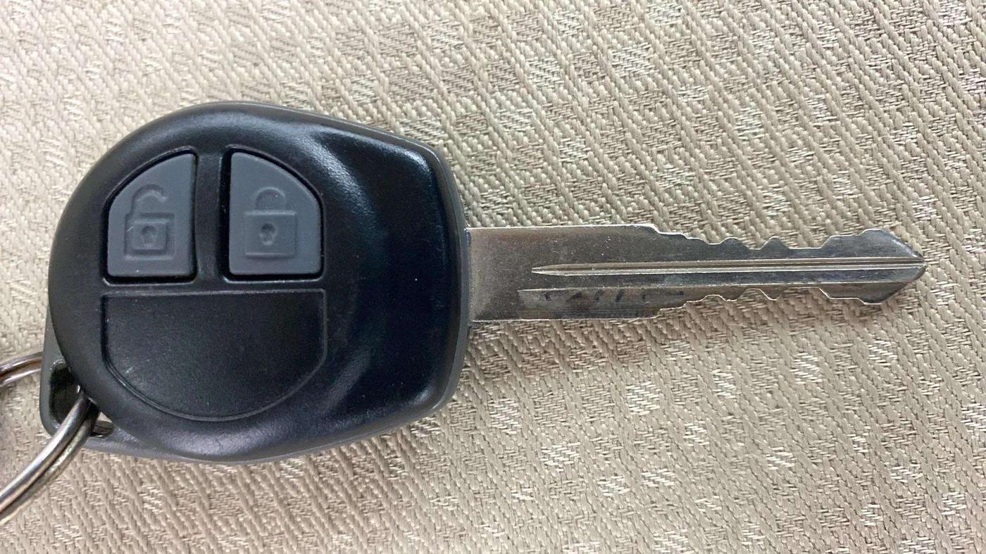 2013 Maruti Swift Dzire VXI, Petrol, Manual, 31,969 km, Key Close Up