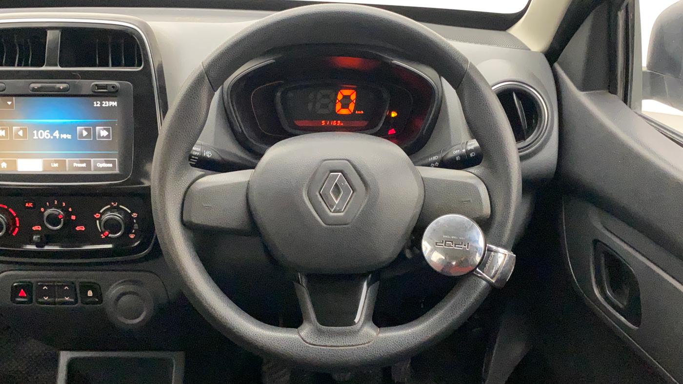 2016 Renault Kwid RXT 0.8, Petrol, Manual, 51,357 km, Steering Wheel Close Up