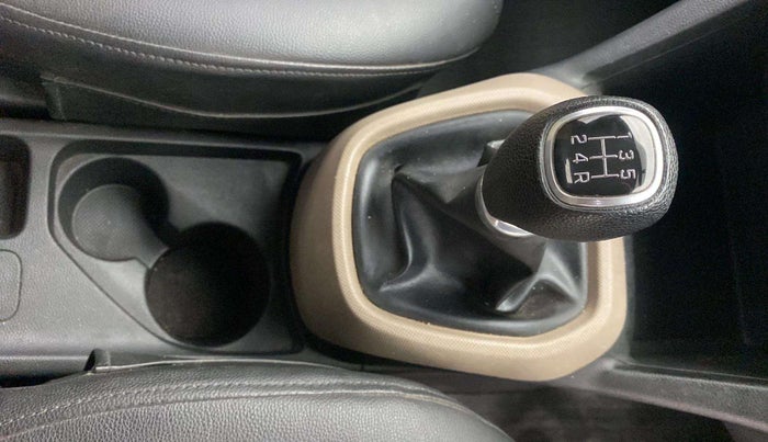 2016 Hyundai Grand i10 ASTA (O) 1.2 KAPPA VTVT, Petrol, Manual, 47,063 km, Gear Lever