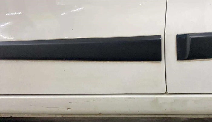 2016 Maruti Wagon R 1.0 VXI AMT, Petrol, Automatic, 26,932 km, Left running board - Slightly dented