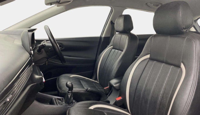 2021 Hyundai NEW I20 MAGNA 1.2 MT, Petrol, Manual, 62,760 km, Right Side Front Door Cabin