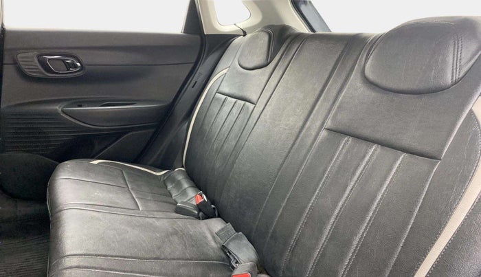 2021 Hyundai NEW I20 MAGNA 1.2 MT, Petrol, Manual, 62,760 km, Right Side Rear Door Cabin
