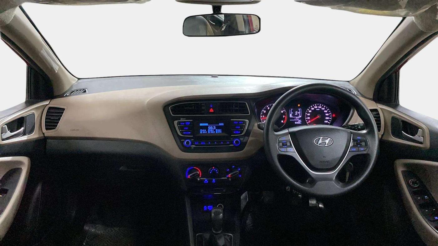 2019 Hyundai Elite i20 MAGNA PLUS 1.2, Petrol, Manual, 83,597 km, Dashboard