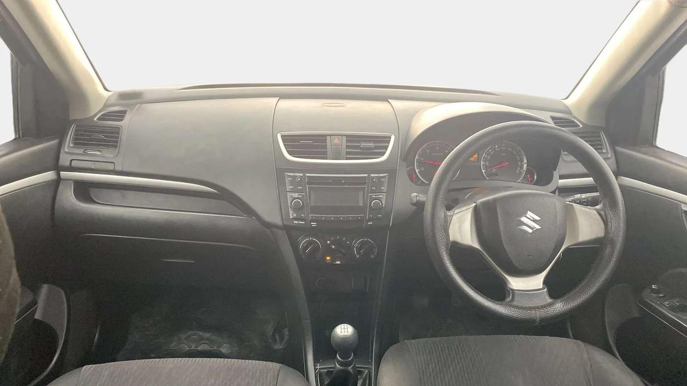 2016 Maruti Swift VDI ABS, Diesel, Manual, 57,737 km, Dashboard