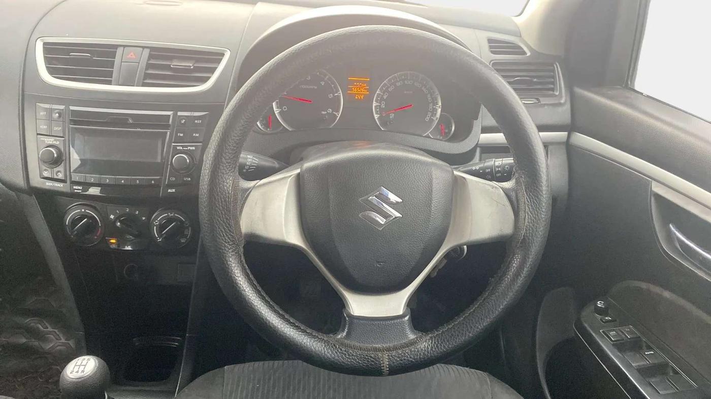 2016 Maruti Swift VDI ABS, Diesel, Manual, 57,737 km, Steering Wheel Close Up