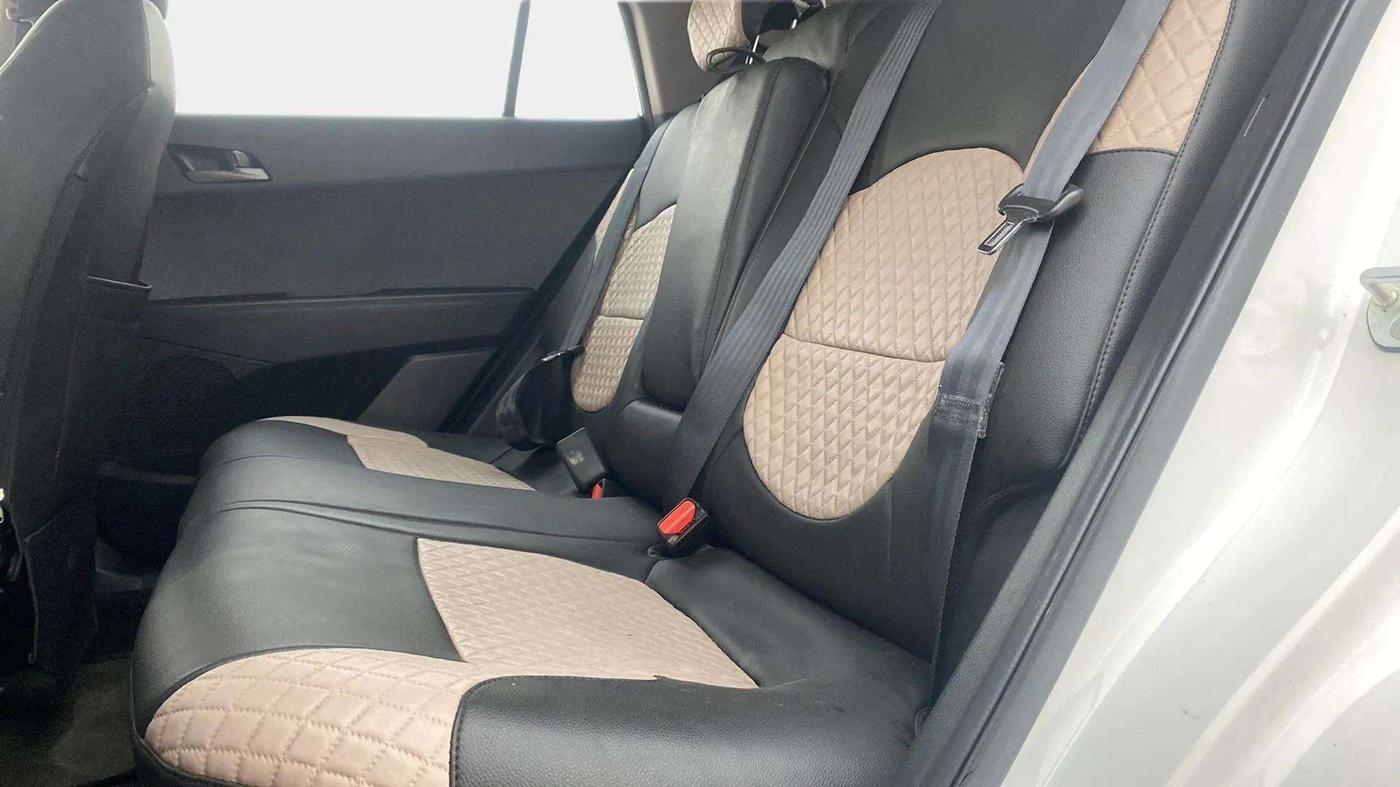 2016 Hyundai Creta SX PLUS 1.6 PETROL, Petrol, Manual, 97,671 km, Right Side Rear Door Cabin