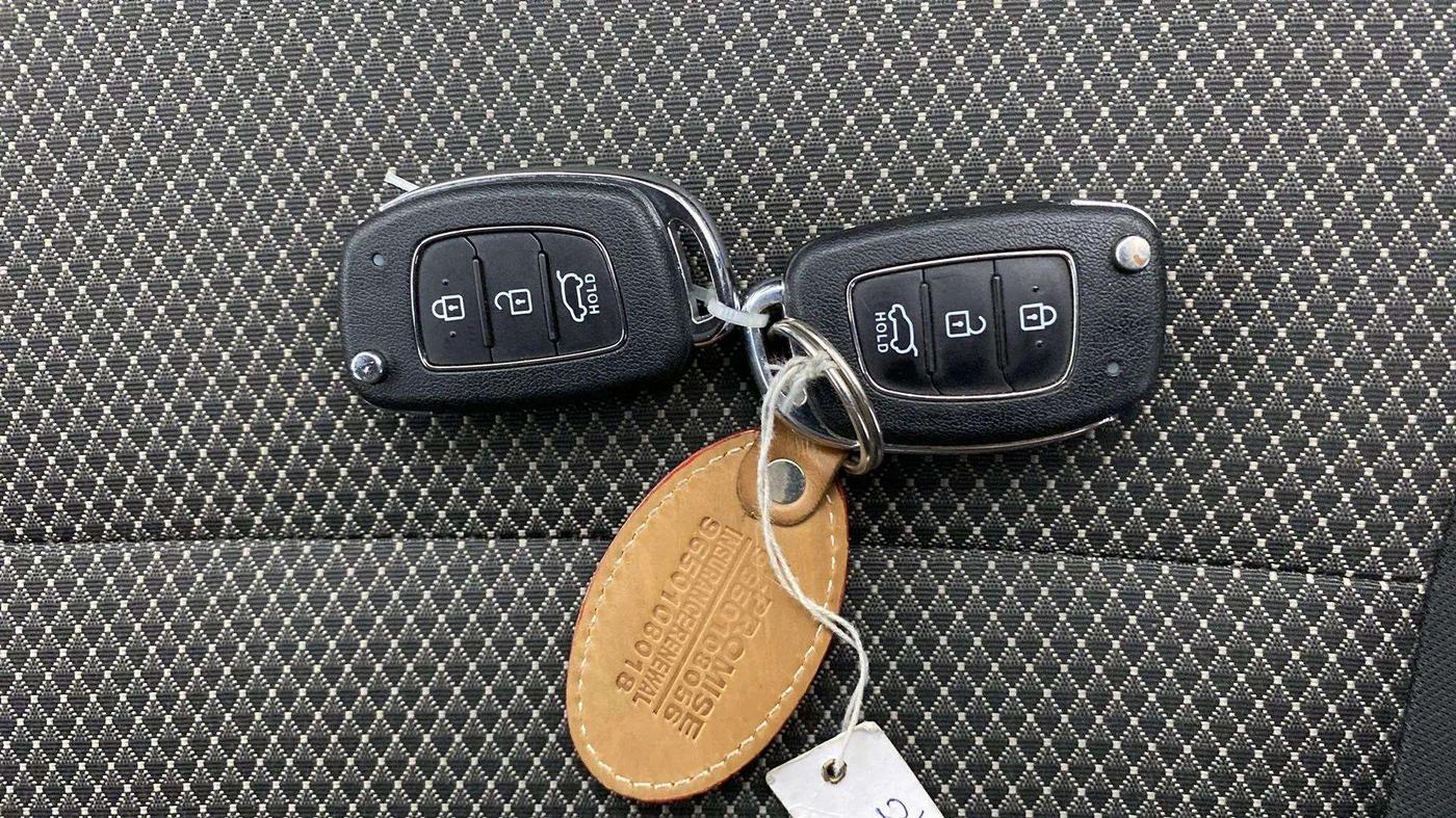 2017 Hyundai Creta E PLUS 1.6 PETROL, Petrol, Manual, 38,008 km, Key Close Up