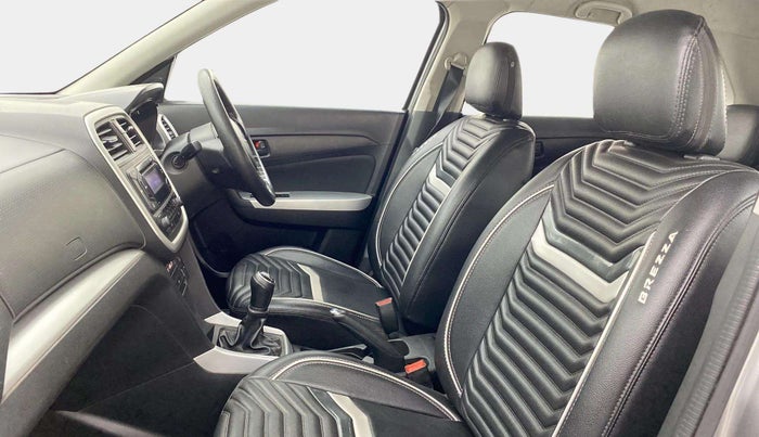 2020 Maruti Vitara Brezza VXI, Petrol, Manual, 39,461 km, Right Side Front Door Cabin