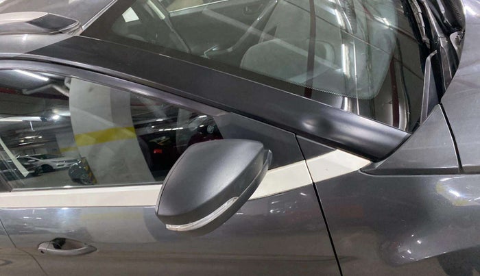 2022 Tata NEXON XMA PETROL, Petrol, Automatic, 26,952 km, Right A pillar - Slightly dented