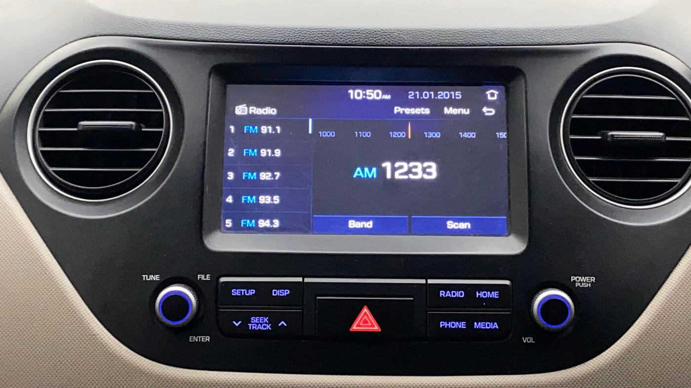 2017 Hyundai Grand i10 ASTA 1.2 KAPPA VTVT, Petrol, Manual, 61,725 km, Infotainment System