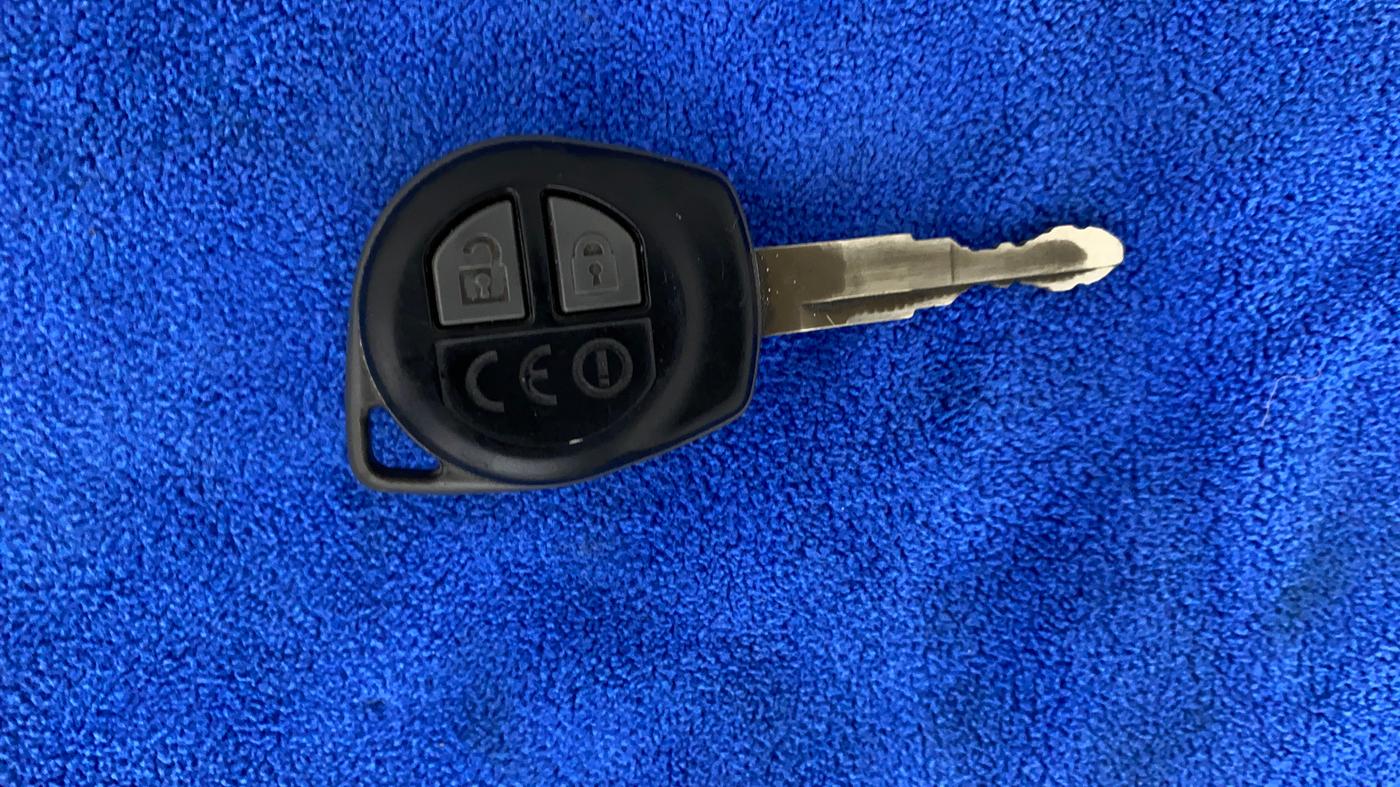 2017 Maruti Dzire VXI AMT, Petrol, Automatic, 45,674 km, Key Close Up