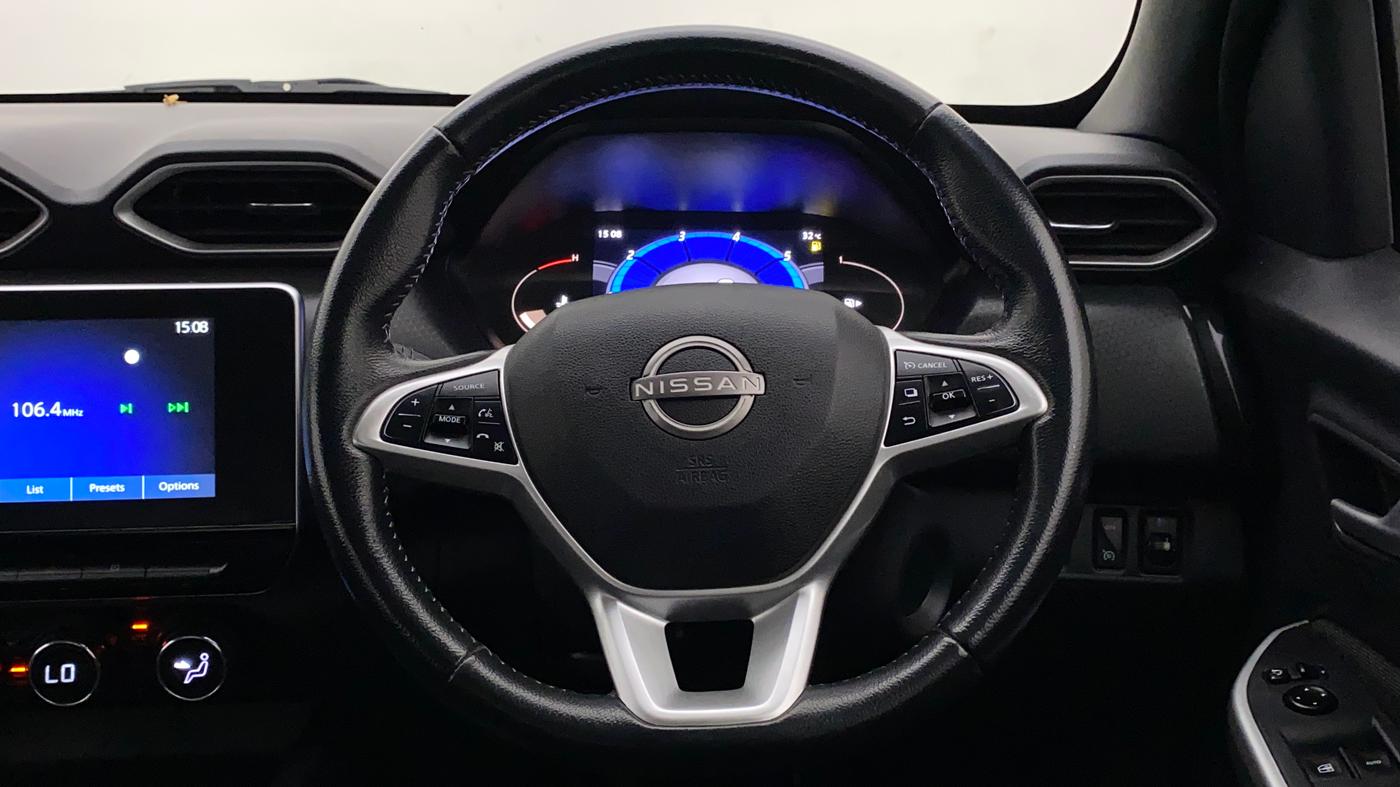 2022 Nissan MAGNITE XV PREMIUM TURBO (O), Petrol, Manual, 29,843 km, Steering Wheel Close Up