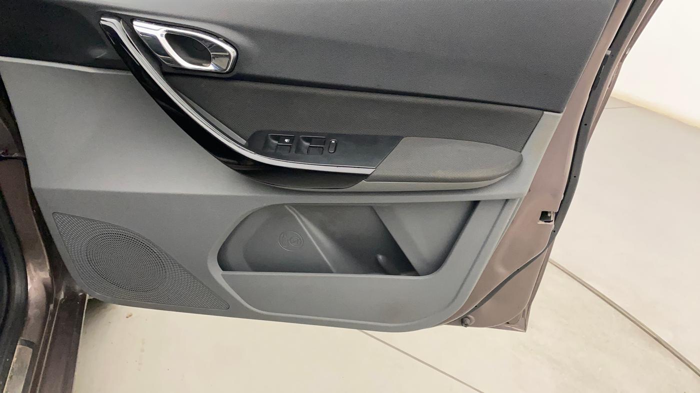 2018 Tata TIGOR XZA PETROL, CNG, Automatic, 48,377 km, Driver Side Door Panels Control