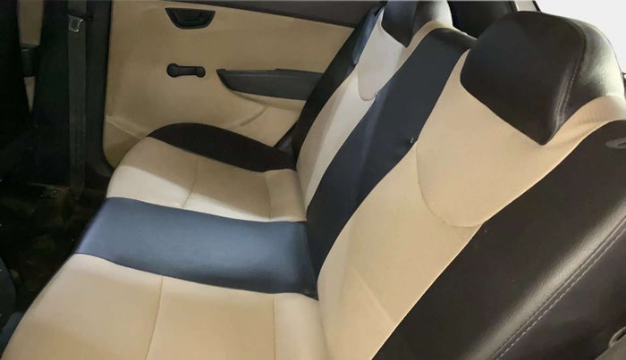 2014 Hyundai Eon ERA +, Petrol, Manual, 83,661 km, Right Side Rear Door Cabin