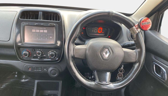 2018 Renault Kwid RXT 1.0 (O), Petrol, Manual, 44,446 km, Steering Wheel Close Up