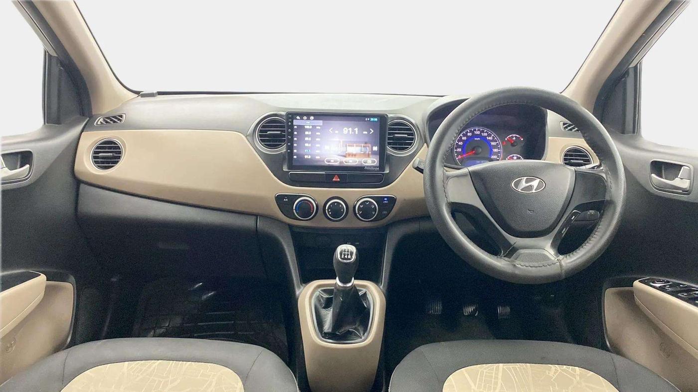 2015 Hyundai Grand i10 SPORTZ 1.2 KAPPA VTVT, Petrol, Manual, 98,625 km, Dashboard