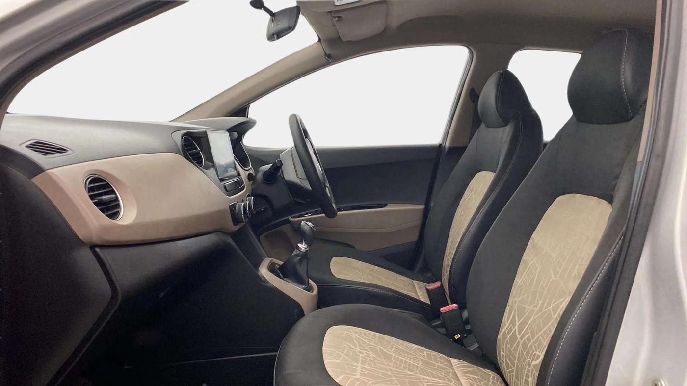 2015 Hyundai Grand i10 SPORTZ 1.2 KAPPA VTVT, Petrol, Manual, 98,625 km, Right Side Front Door Cabin