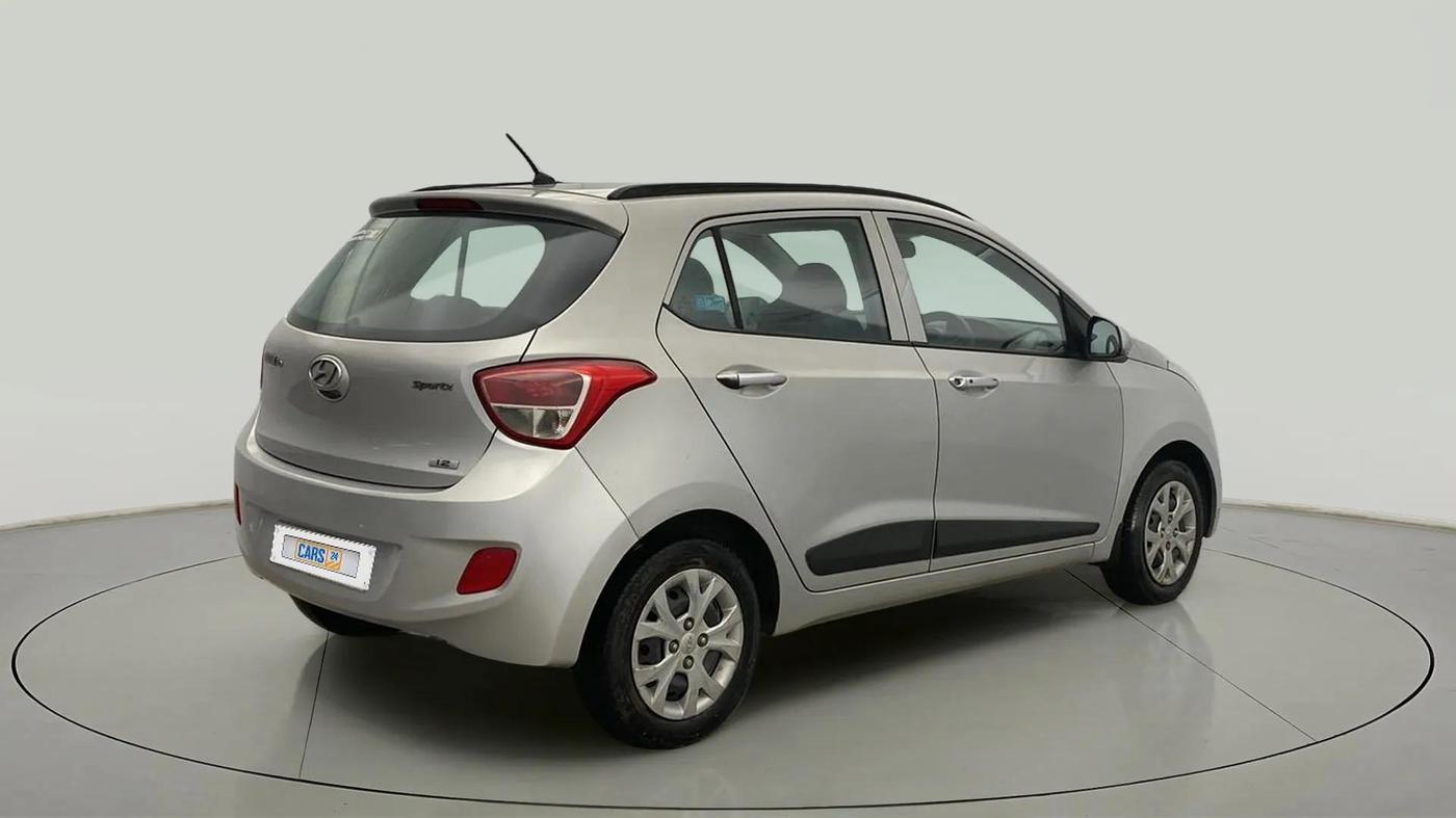 2015 Hyundai Grand i10 SPORTZ 1.2 KAPPA VTVT, Petrol, Manual, 98,625 km, Right Back Diagonal