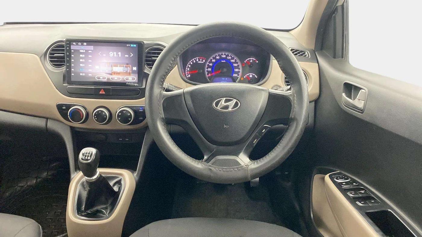 2015 Hyundai Grand i10 SPORTZ 1.2 KAPPA VTVT, Petrol, Manual, 98,625 km, Steering Wheel Close Up