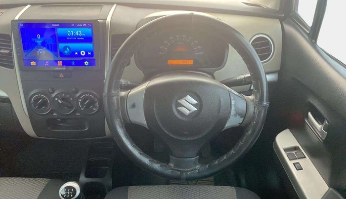 2013 Maruti Wagon R 1.0 LXI CNG, CNG, Manual, 98,532 km, Steering Wheel Close Up