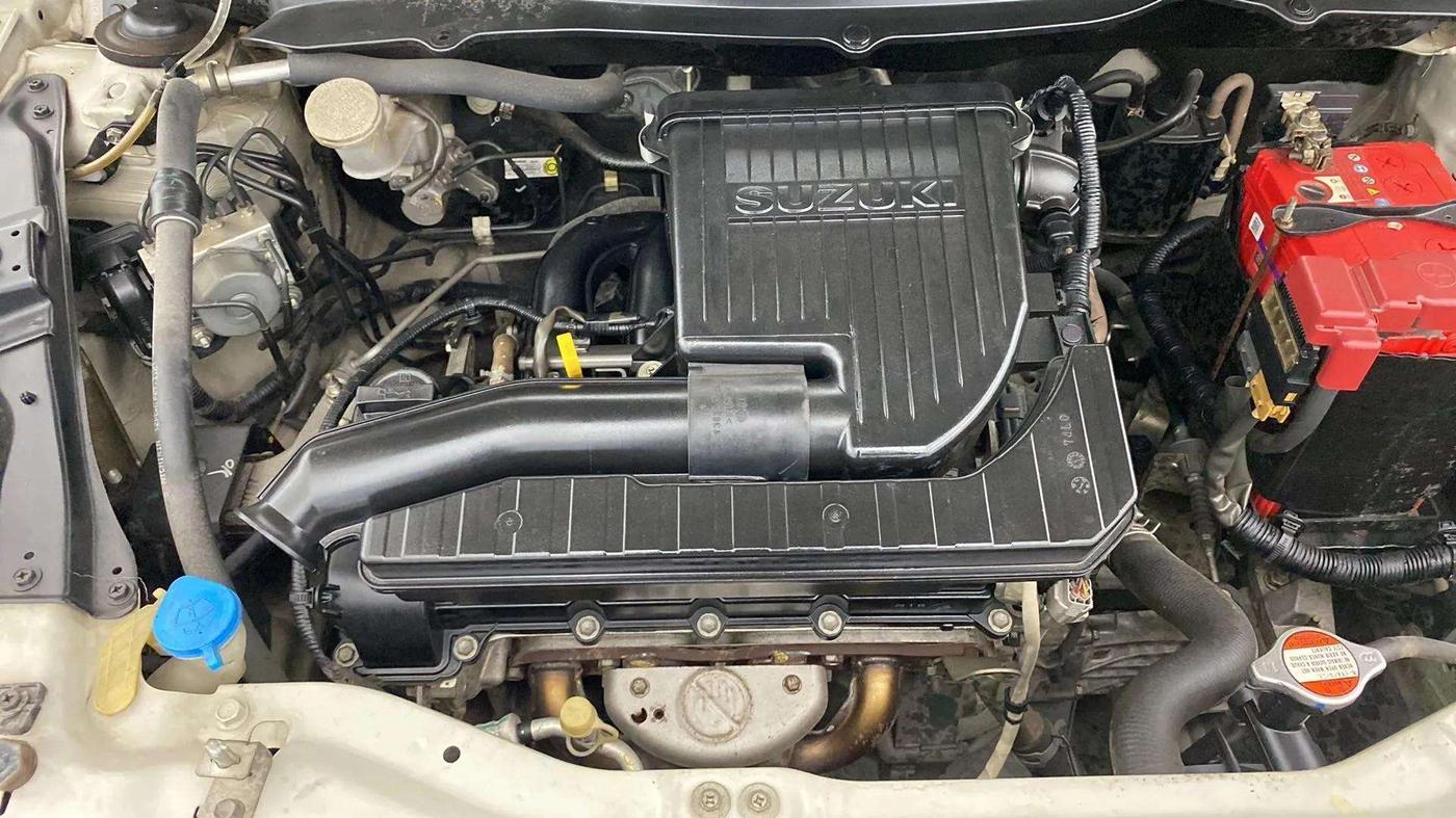 2015 Maruti Swift ZXI, Petrol, Manual, 35,622 km, Open Bonet