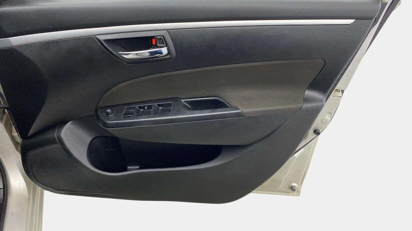 2015 Maruti Swift ZXI, Petrol, Manual, 35,622 km, Driver Side Door Panels Control