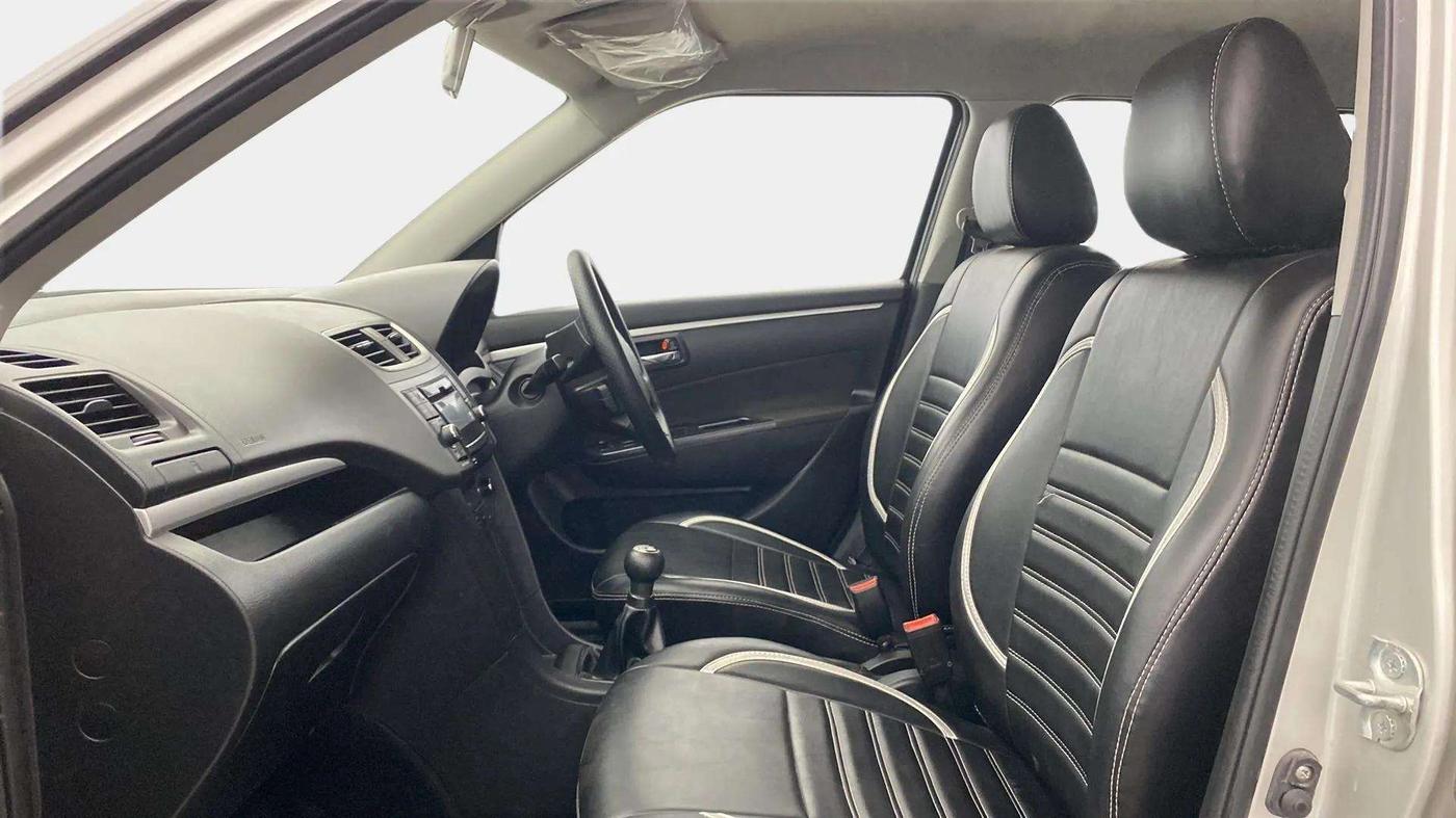 2015 Maruti Swift ZXI, Petrol, Manual, 35,622 km, Right Side Front Door Cabin