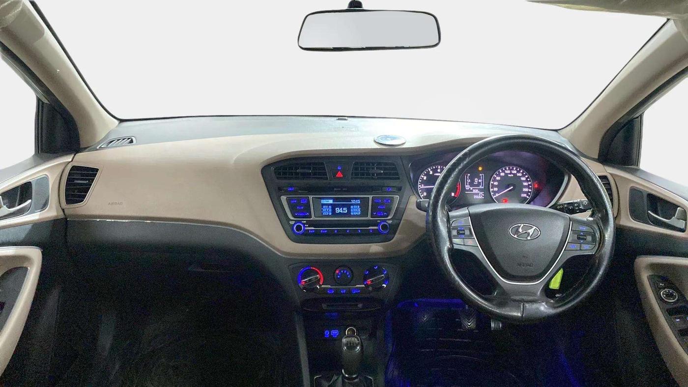 2017 Hyundai Elite i20 SPORTZ 1.2, Petrol, Manual, 39,845 km, Dashboard