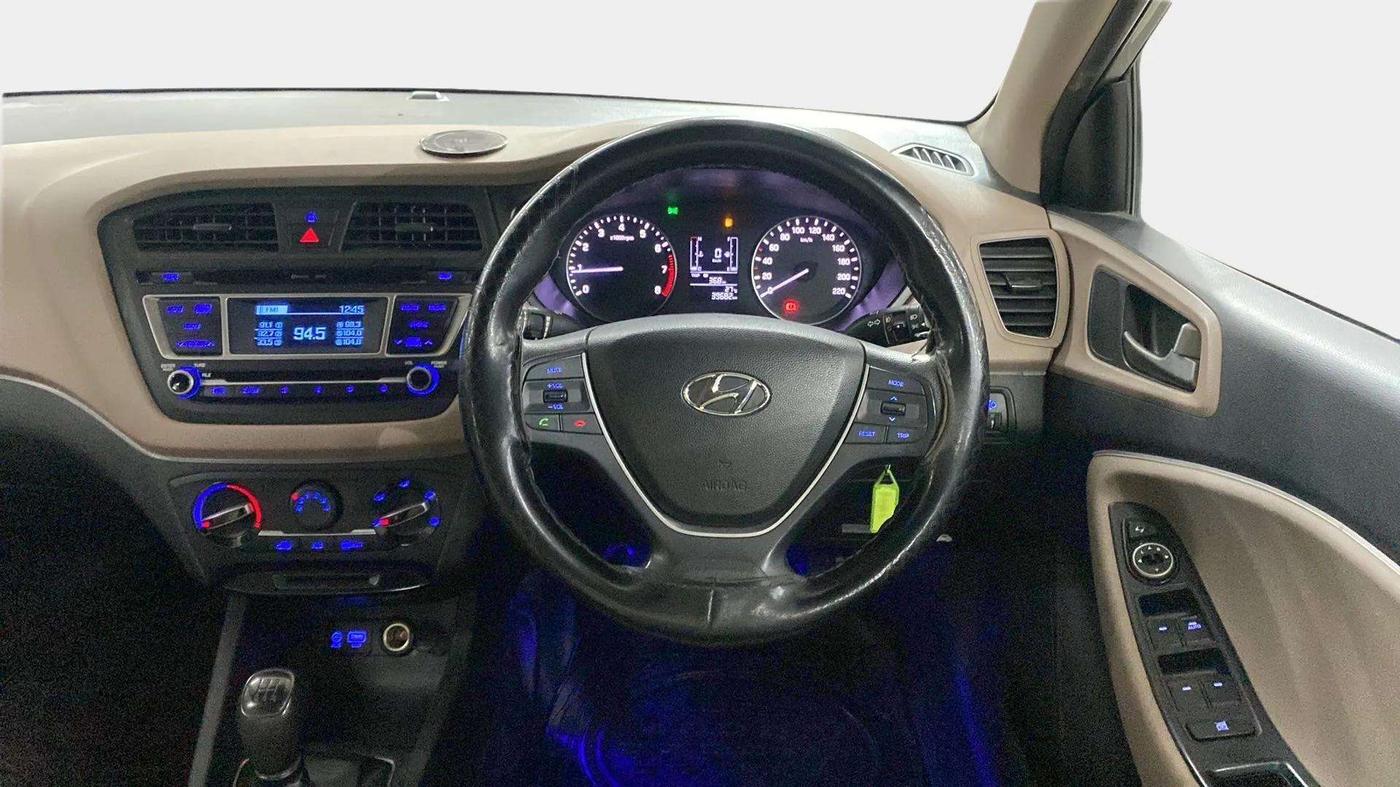 2017 Hyundai Elite i20 SPORTZ 1.2, Petrol, Manual, 39,845 km, Steering Wheel Close Up