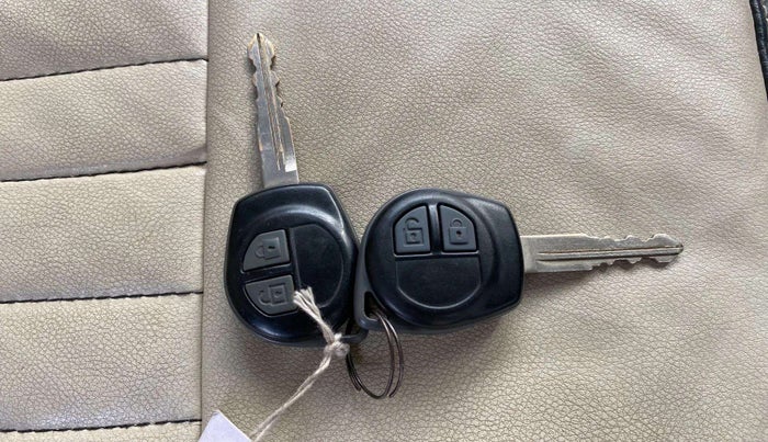 2016 Maruti Wagon R 1.0 VXI AMT, Petrol, Automatic, 21,139 km, Key Close Up