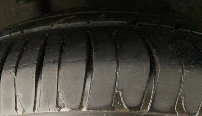 2015 Honda Amaze 1.2L I-VTEC VX, Petrol, Manual, 91,277 km, Right Rear Tyre Tread
