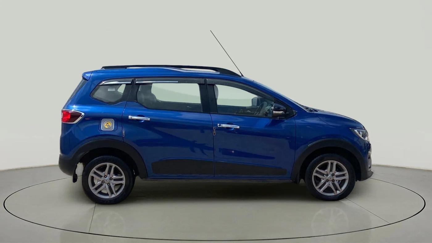 2021 Renault TRIBER RXZ AMT, Petrol, Automatic, 39,698 km, Right Side View