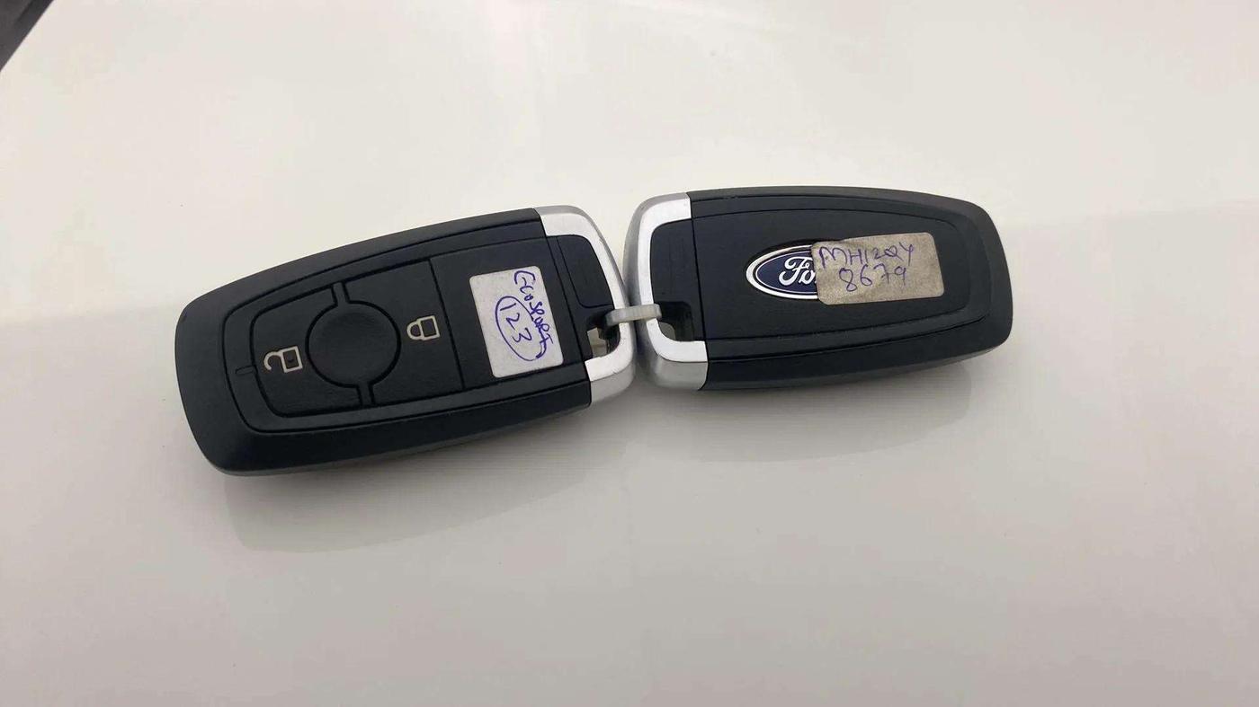 2018 Ford Ecosport TITANIUM + 1.5L PETROL AT, Petrol, Automatic, 34,164 km, Key Close Up