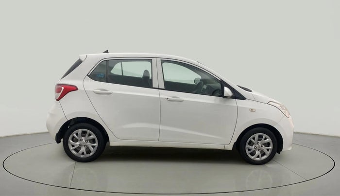 2017 Hyundai Grand i10 MAGNA AT 1.2 KAPPA VTVT, Petrol, Automatic, 65,270 km, Right Side