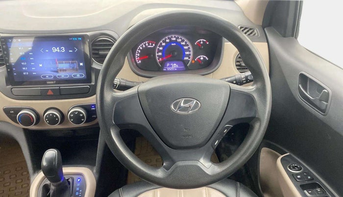 2017 Hyundai Grand i10 MAGNA AT 1.2 KAPPA VTVT, Petrol, Automatic, 65,270 km, Steering Wheel Close Up