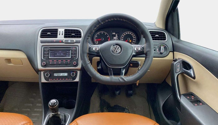 2015 Volkswagen Polo HIGHLINE1.2L, Petrol, Manual, 96,906 km, Steering Wheel Close Up