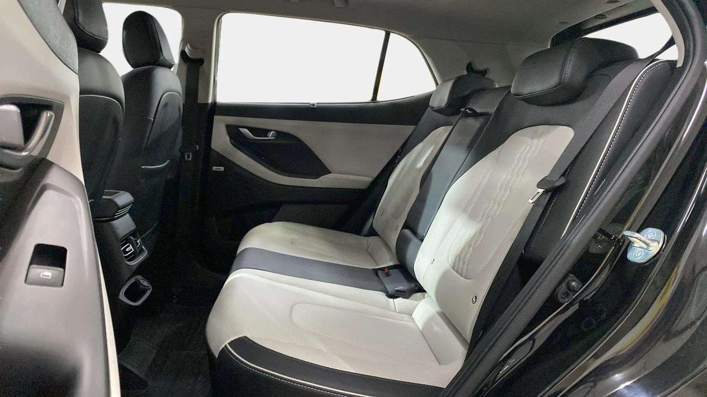2023 Hyundai Creta SX (O) IVT 1.5 PETROL, Petrol, Automatic, 7,036 km, Right Side Rear Door Cabin
