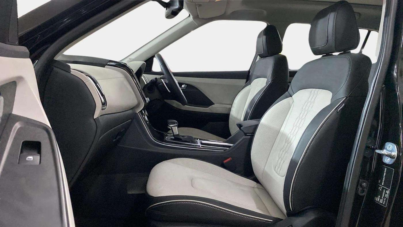 2023 Hyundai Creta SX (O) IVT 1.5 PETROL, Petrol, Automatic, 7,036 km, Right Side Front Door Cabin